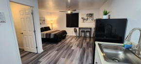 #2 Cozy Vacation Hideaway Self CheckIn Studio Apt